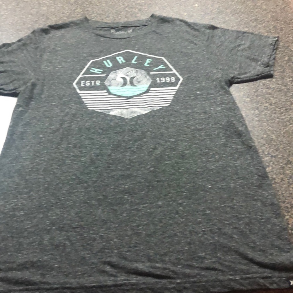 Men’s Hurley shirt